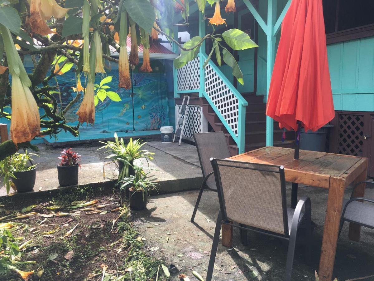Pahoa Village Hostel Екстер'єр фото