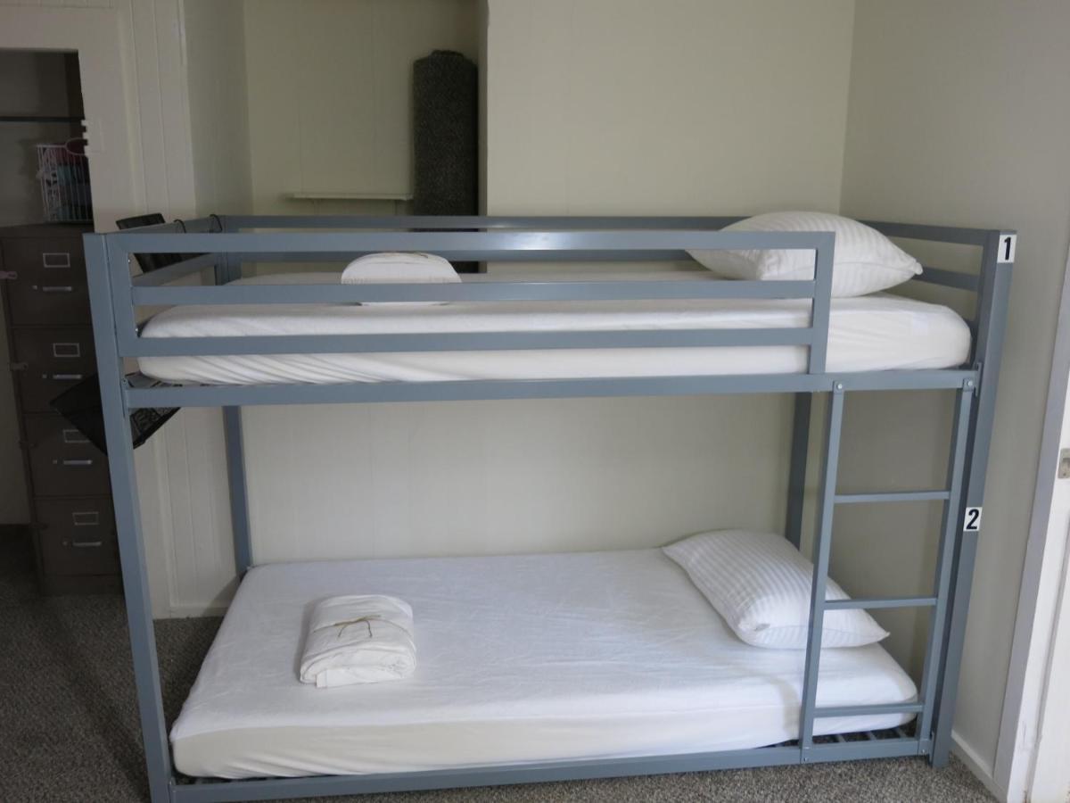 Pahoa Village Hostel Екстер'єр фото