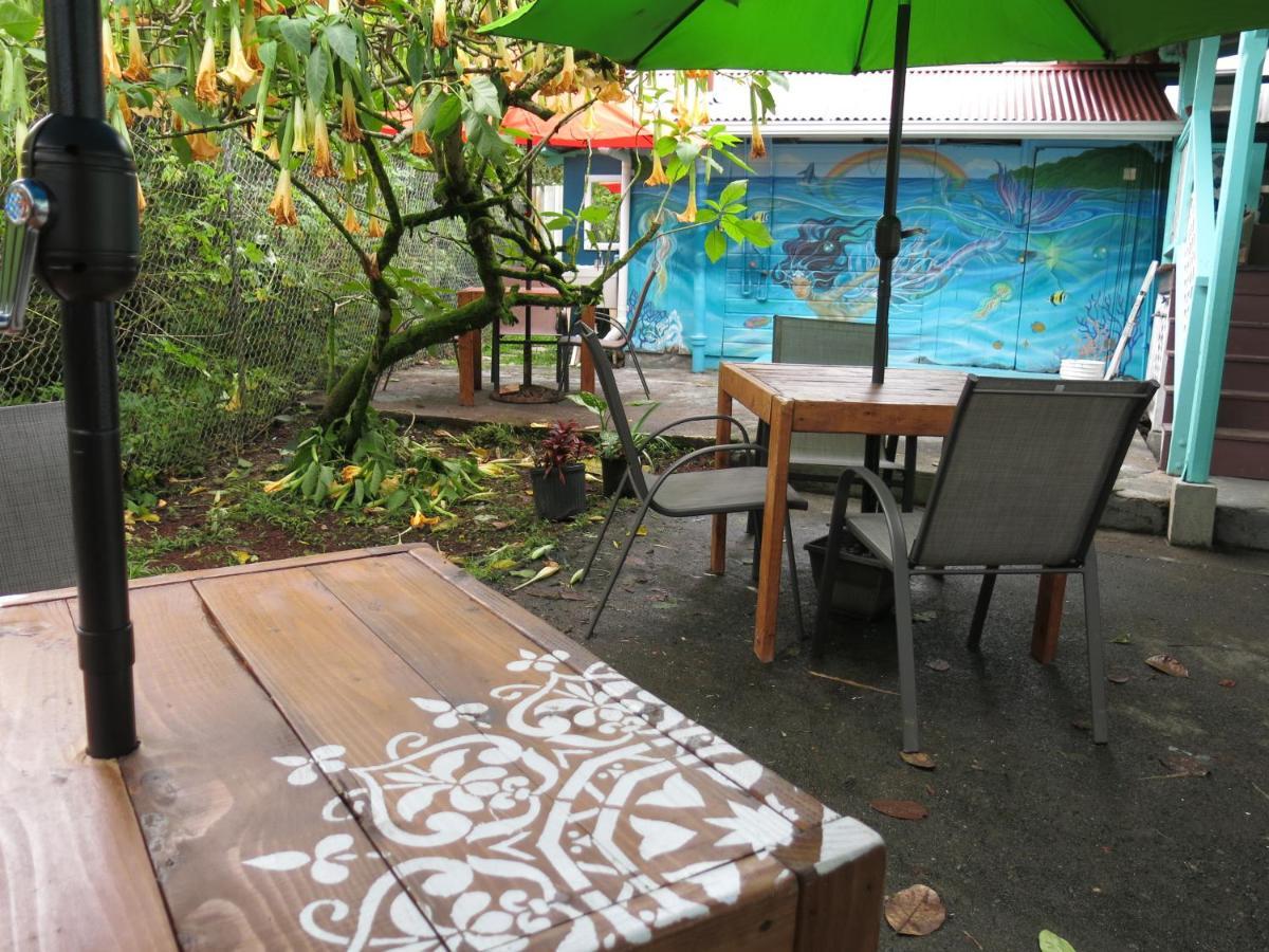Pahoa Village Hostel Екстер'єр фото