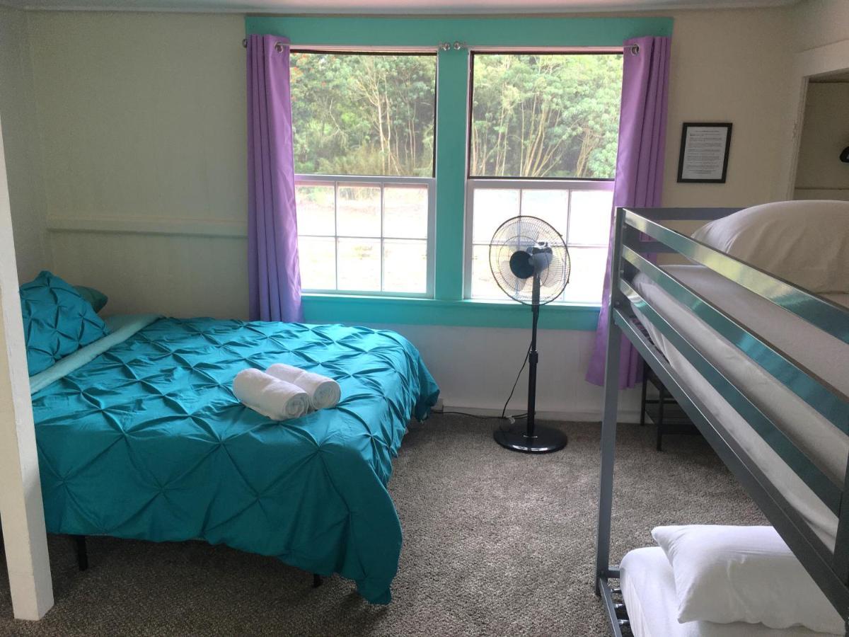 Pahoa Village Hostel Екстер'єр фото