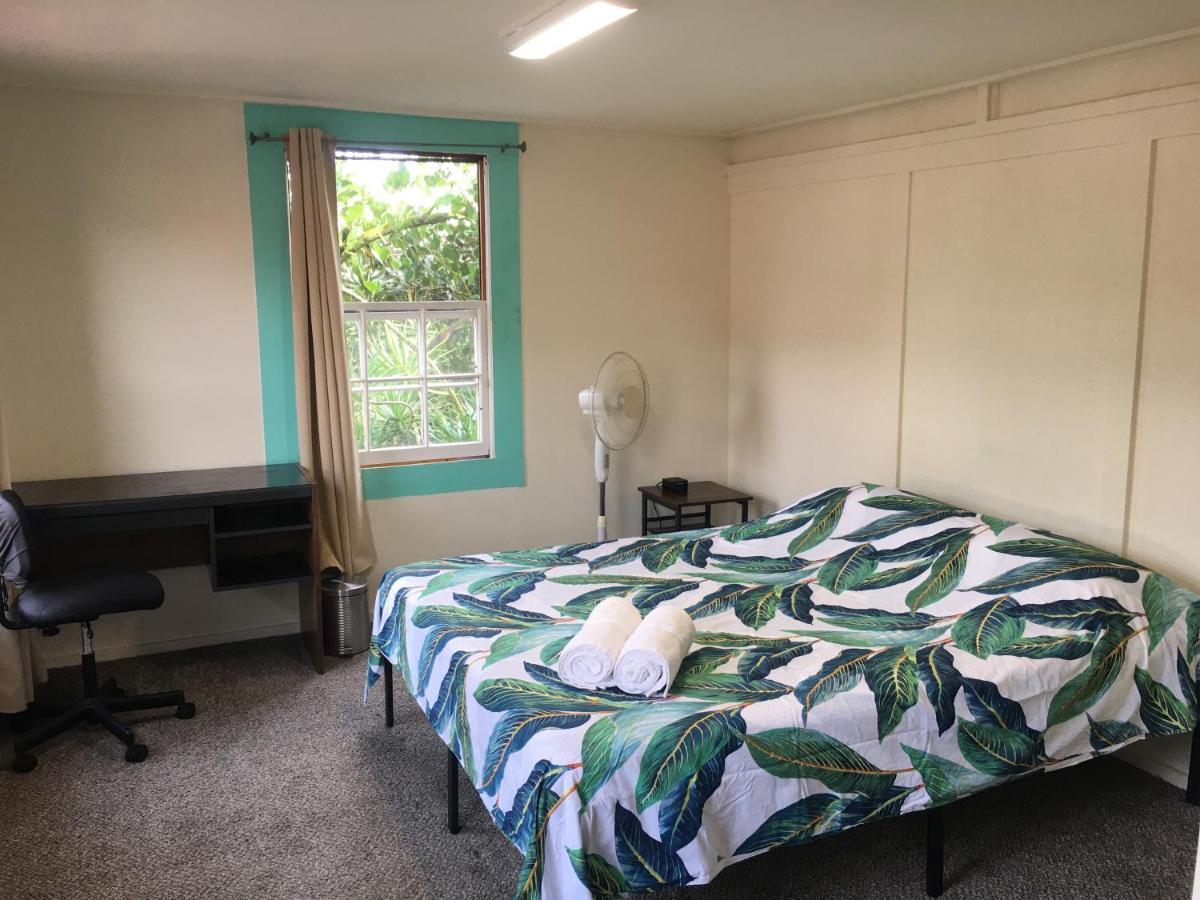Pahoa Village Hostel Екстер'єр фото